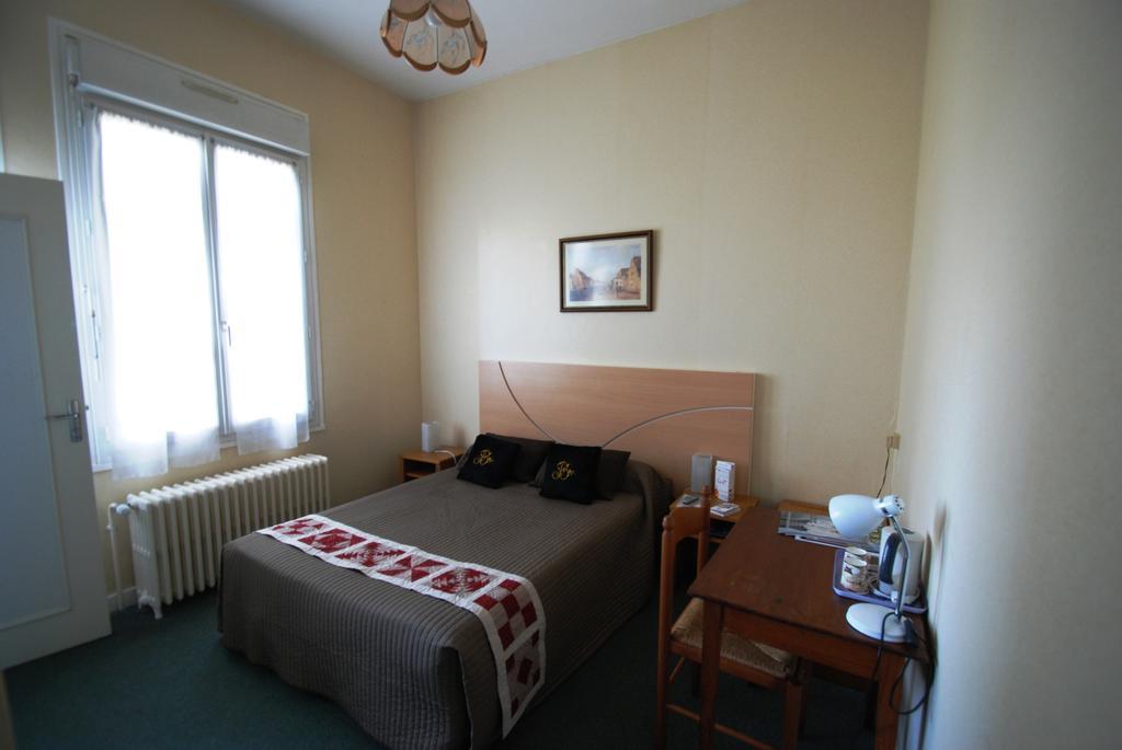 Hotel Barthotel Poitiers Szoba fotó