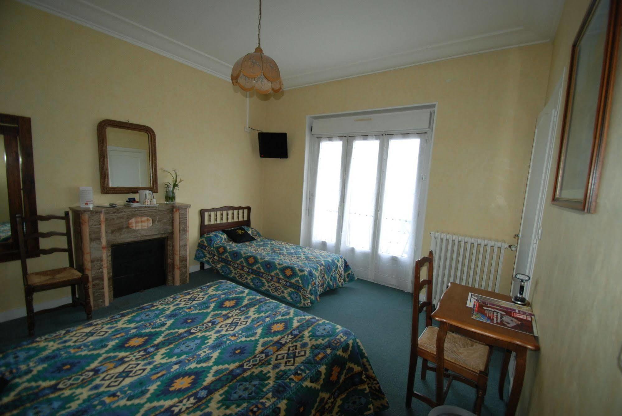 Hotel Barthotel Poitiers Kültér fotó
