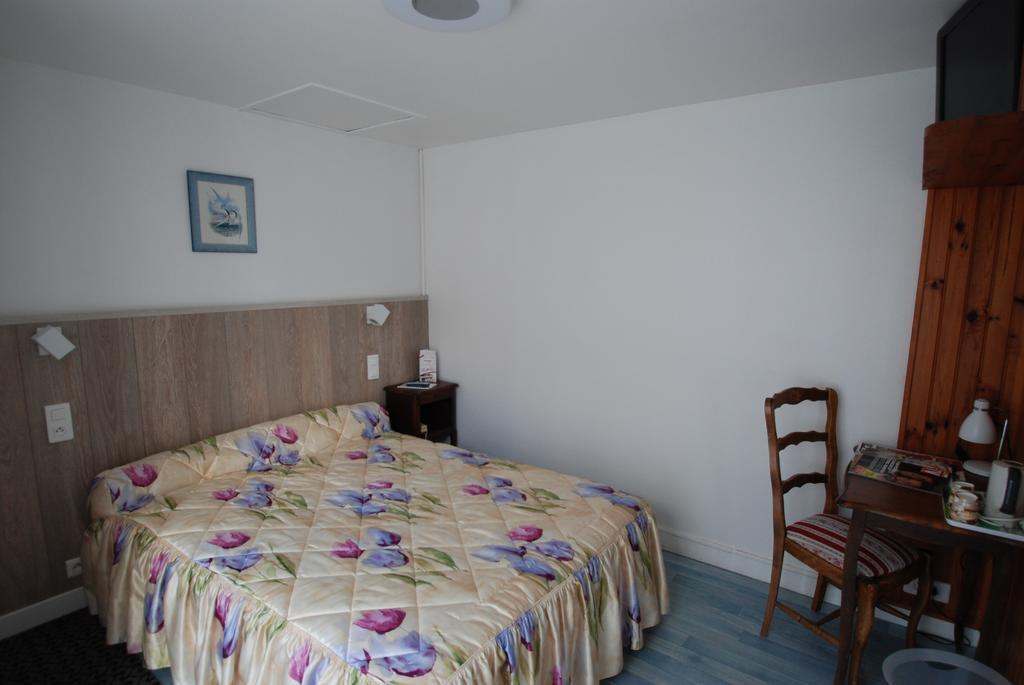 Hotel Barthotel Poitiers Szoba fotó